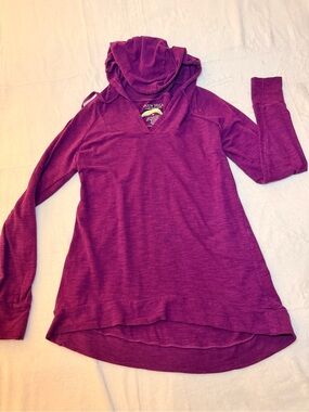 Earth Yoga Plum Hooded Long Sleeve Top size: M